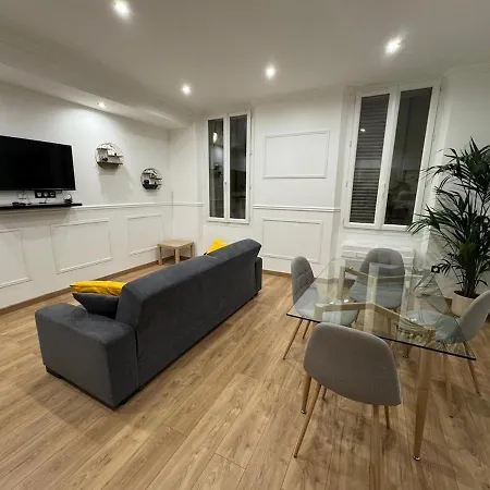 La Perle D'antibes And Port 300 M Away Антиб