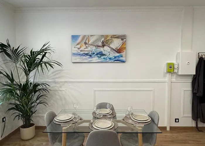 La Perle D'antibes And Port 300 M Away *